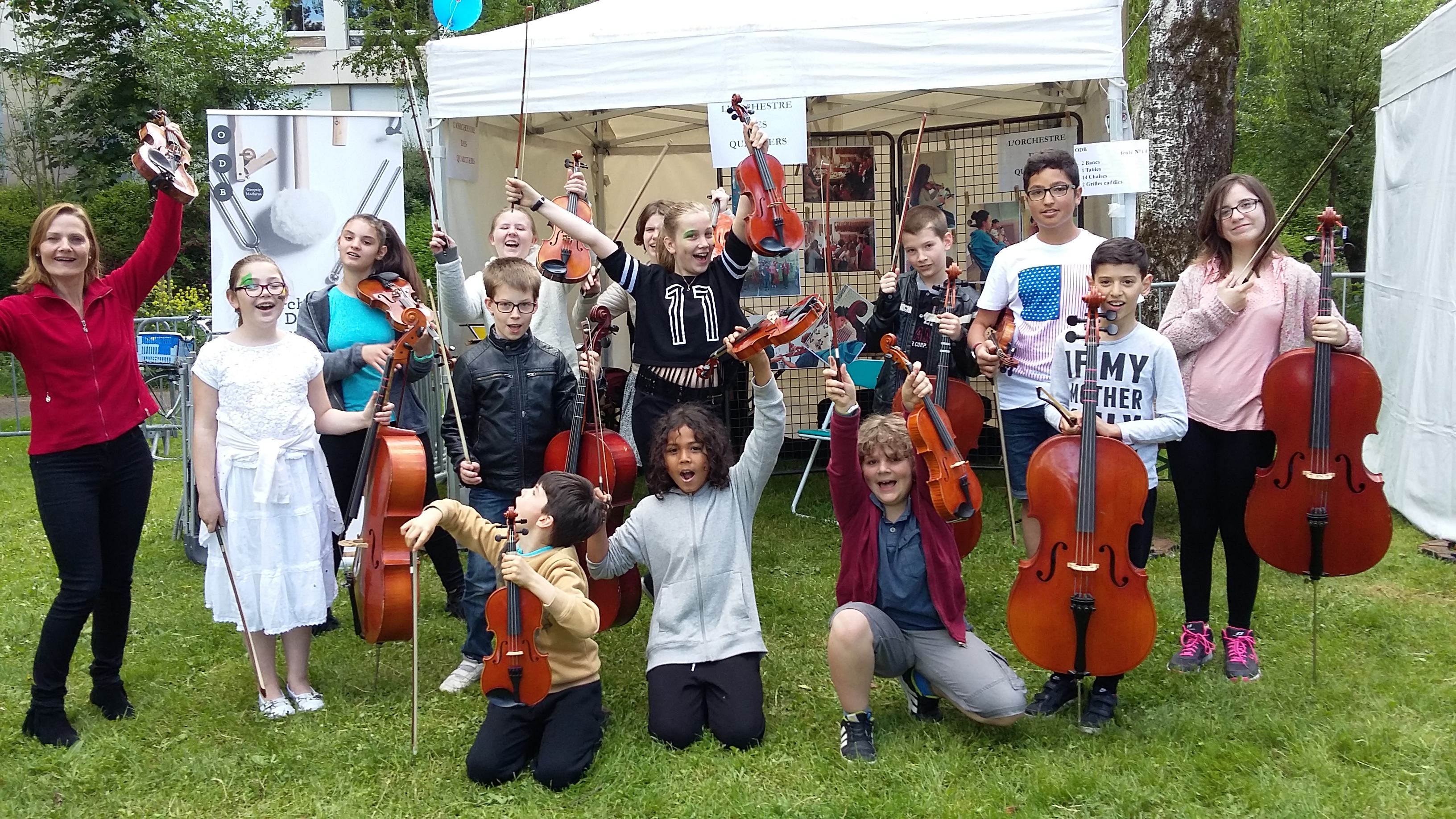 Jour de Fête à Fontaine d'Ouche avec l'Orchestre des Quartiers (Dijon)