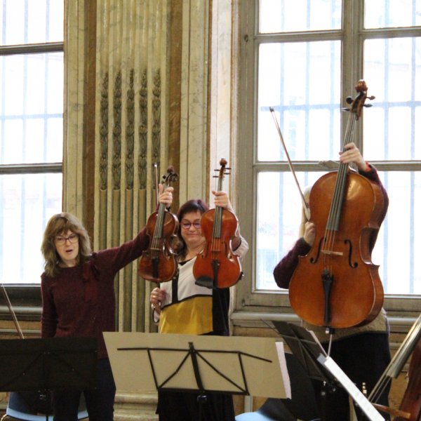 Quintette avec contrebasse, séances scolaires - crédit Louise Potot