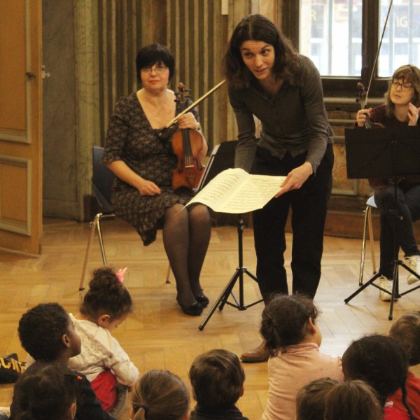 Quintette avec contrebasse, séances scolaires - crédit Louise Potot